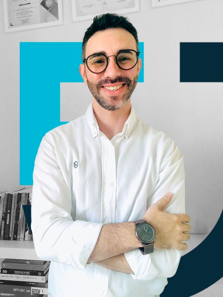 Descubra seu Caminho para a Cura e o Crescimento Pessoal!

Voc&ecirc; j&aacute; pensou em como a terapia pode impulsionar a sua jornada de transforma&ccedil;&atilde;o? Sou&nbsp;Psic&oacute;logo por forma&ccedil;&atilde;o, e Psicoterapeuta com experi&ecirc;ncia especializada em Cura Emocional e Sist&ecirc;mica, pronto para guiar voc&ecirc; nessa jornada incr&iacute;vel.&nbsp;

Todos enfrentamos momentos desafiadores na vida, como perdas, separa&ccedil;&otilde;es, doen&ccedil;as, depress&atilde;o, ansiedade e medos. Mas lembre-se, nada acontece por acaso. Diante dessas circunst&acirc;ncias, h&aacute; uma oportunidade de descobrir o que a vida est&aacute; tentando nos comunicar. Acredito firmemente que sempre h&aacute; um movimento que nos conduz em dire&ccedil;&atilde;o &agrave; cura, ao aprendizado e ao crescimento.

"Existe um intervalo entre o est&iacute;mulo e a resposta. Nesse intervalo est&aacute; o nosso poder de escolha para a nossa resposta. Em nossa resposta est&aacute; nosso crescimento e nossa liberdade" - Viktor Frankl.

Sua for&ccedil;a, coragem e liberdade residem no movimento que voc&ecirc; decide fazer em dire&ccedil;&atilde;o ao melhor para sua vida!
&nbsp;

Fernando Jullian